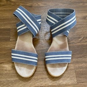Charleston Sandal Striped Straps Size 6